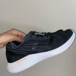 SOLD Men’s Skechers Memory Foam Sneakers